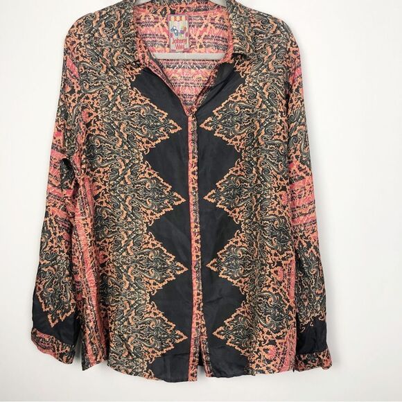 JOHNNY WAS | Silk Blouse Button Down Front Damask Print Boho Women’s Size Large - Picture 1 of 11